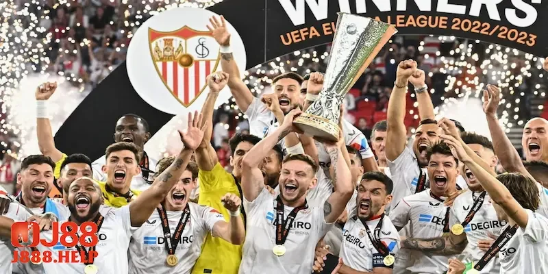 Bóng đá C2 – Bệ phóng cho tài năng trẻ và HLV giàu chiến lược